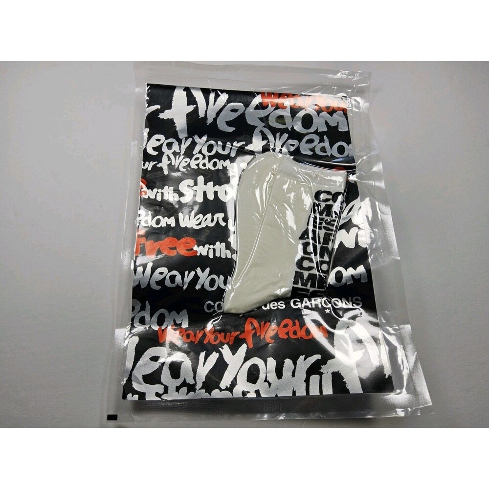 Comme des Garcons Logo Ivory Socks One Size
